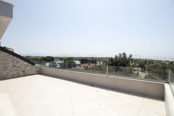 Image No.32-4 Bed Apartment for sale