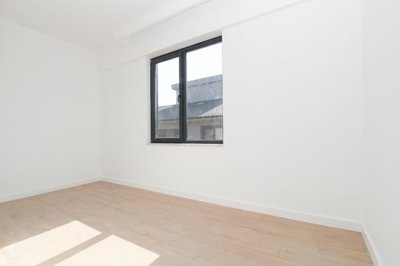 Interior 5