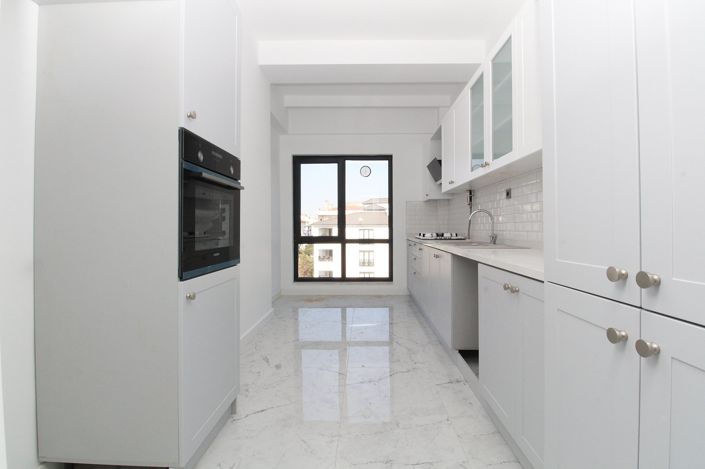 Image No.13-3 Bed Apartment for sale