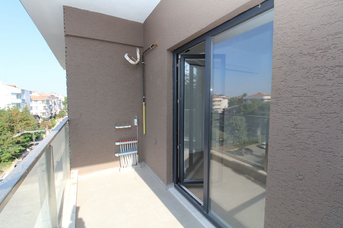 Image No.20-3 Bed Apartment for sale