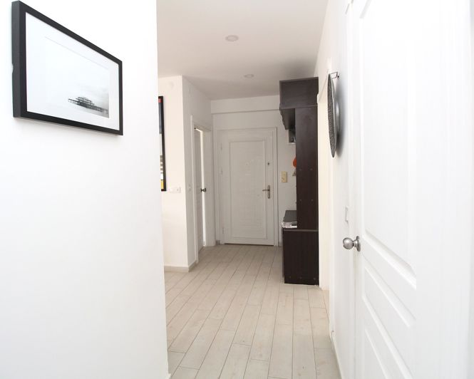 Image No.29-3 Bed Apartment for sale