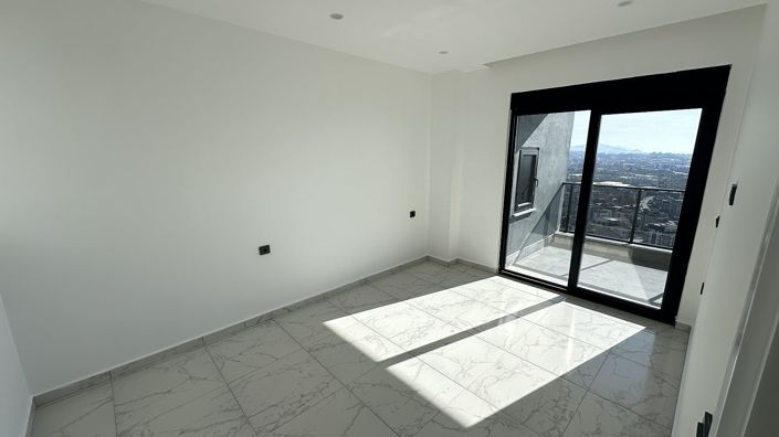 Image No.21-3 Bed Apartment for sale