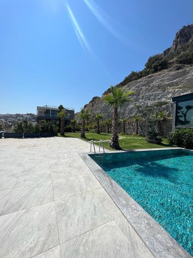 Image No.8-3 Bed Apartment for sale