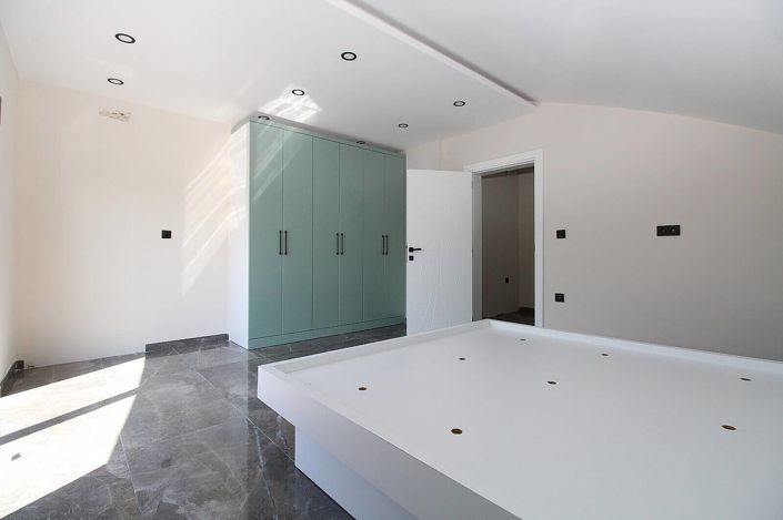 Image No.50-3 Bed Apartment for sale