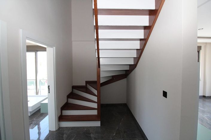 Image No.65-3 Bed Apartment for sale