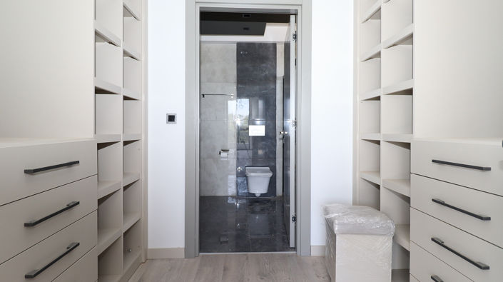 Image No.30-4 Bed House/Villa for sale