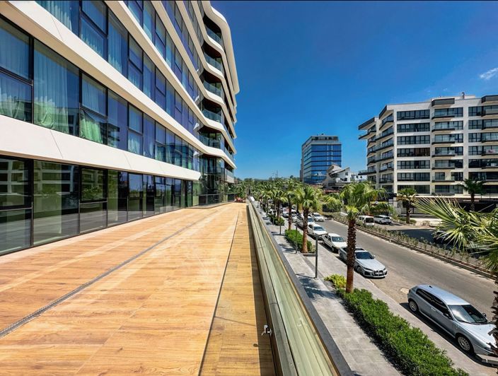 Image No.21-5 Bed Apartment for sale