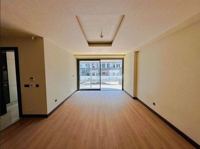 Image No.27-5 Bed Apartment for sale