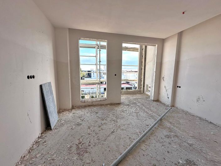 Image No.23-2 Bed Apartment for sale