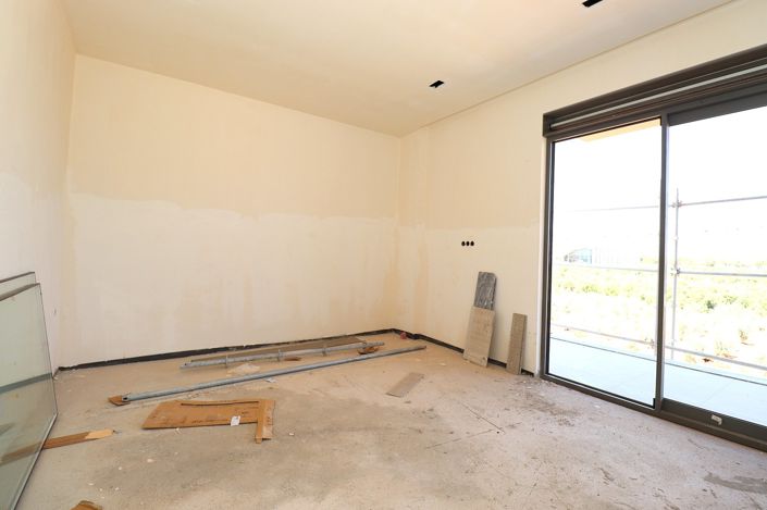 Image No.44-4 Bed House/Villa for sale