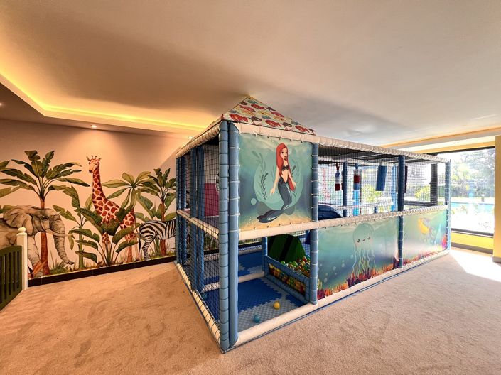 Image No.12-3 Bed Apartment for sale