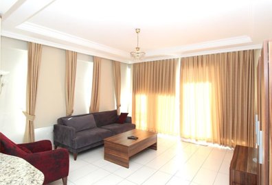 Interior 5