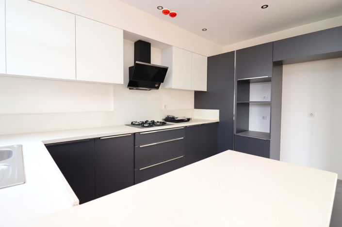 Image No.14-3 Bed Apartment for sale