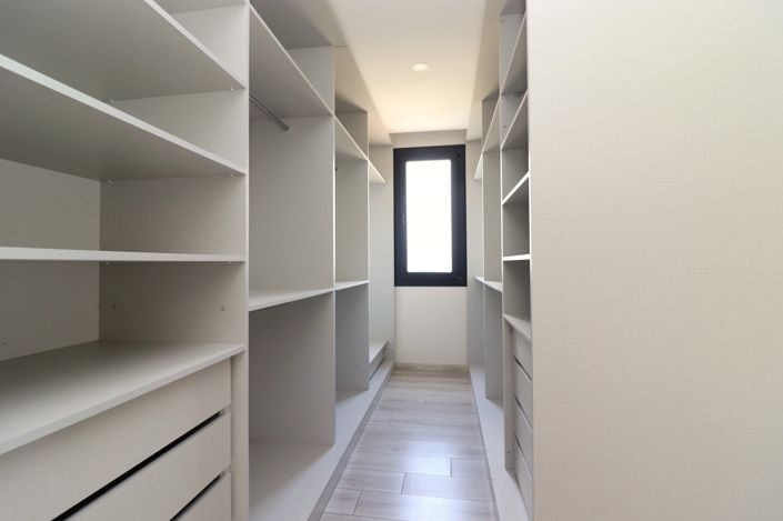 Image No.20-2 Bed Apartment for sale