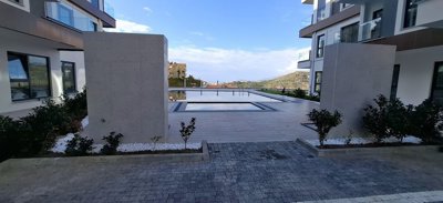 Exterior 8