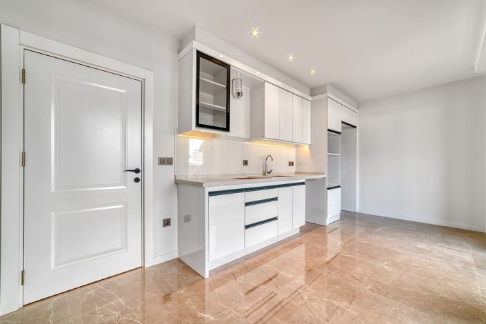 Image No.17-3 Bed Apartment for sale