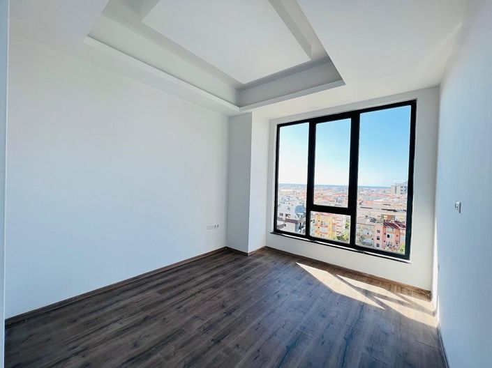 Image No.7-1 Bed Commercial for sale