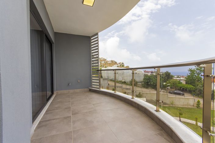 Image No.30-3 Bed Apartment for sale