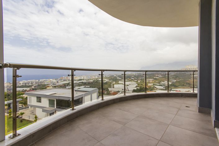 Image No.31-3 Bed Apartment for sale