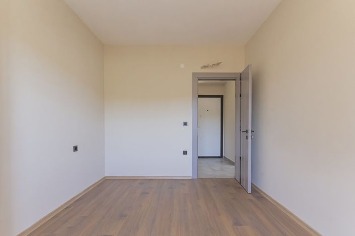 Image No.20-2 Bed Apartment for sale