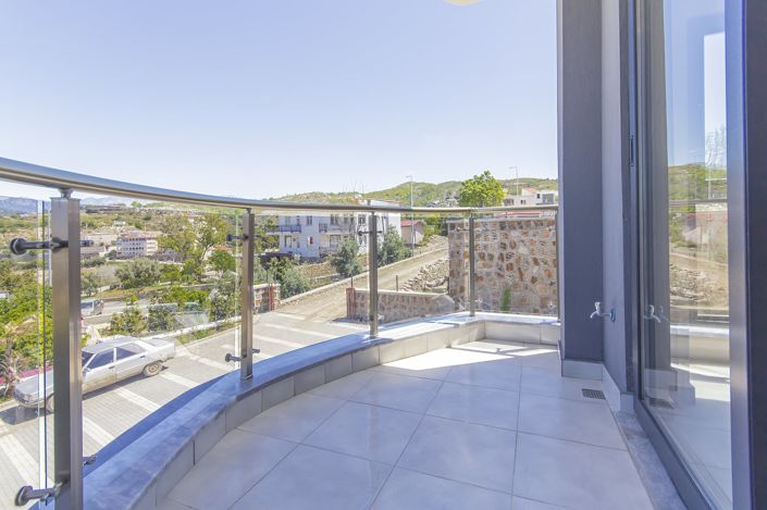 Image No.23-4 Bed Apartment for sale