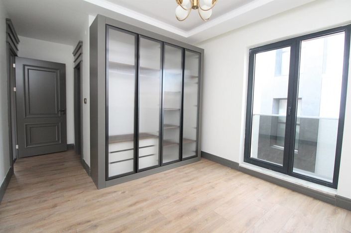 Image No.24-5 Bed House/Villa for sale