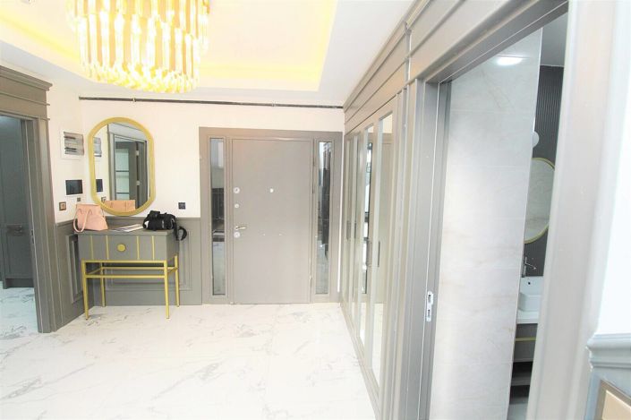 Image No.30-5 Bed House/Villa for sale