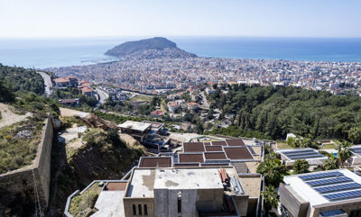 Exterior 13