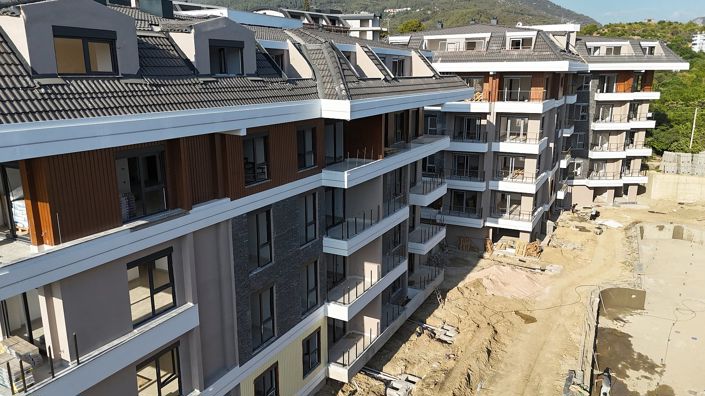 Image No.24-4 Bed Apartment for sale