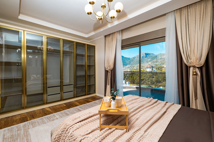 Image No.10-4 Bed House/Villa for sale