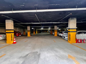 Exterior 15