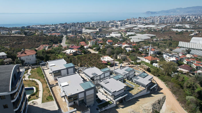 Image No.2-4 Bed House/Villa for sale