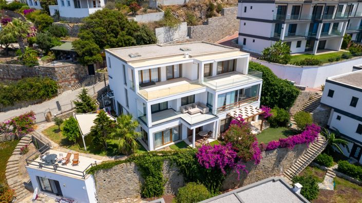 Image No.10-3 Bed Apartment for sale