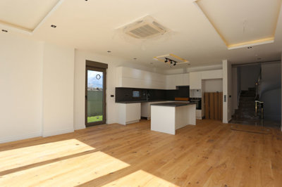 Interior 1