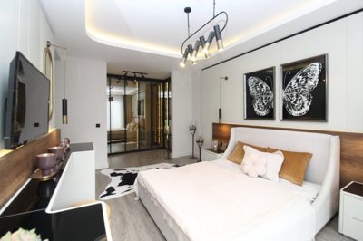 Interior 10