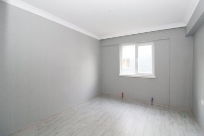 Interior 9