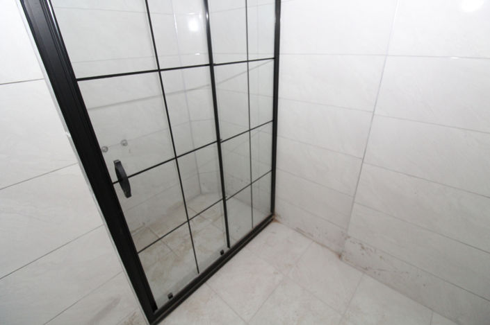 Image No.22-4 Bed Apartment for sale