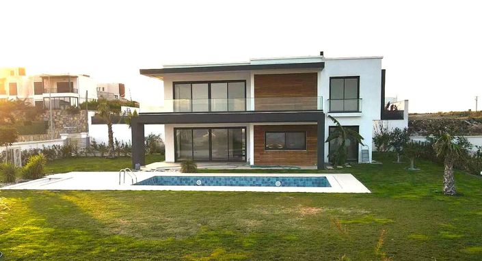 Image No.1-5 Bed House/Villa for sale