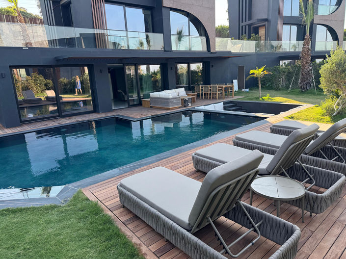 Image No.10-4 Bed House/Villa for sale