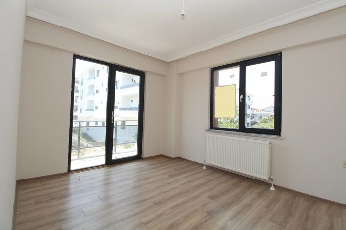 Image No.20-2 Bed Apartment for sale