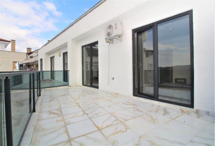 Image No.24-2 Bed Apartment for sale