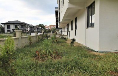 Exterior 4