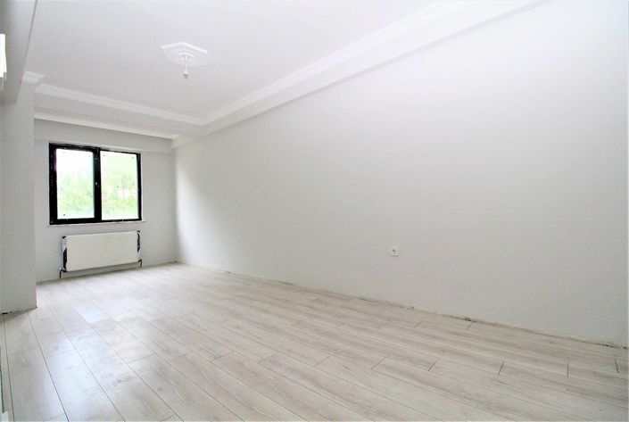 Image No.11-3 Bed Apartment for sale