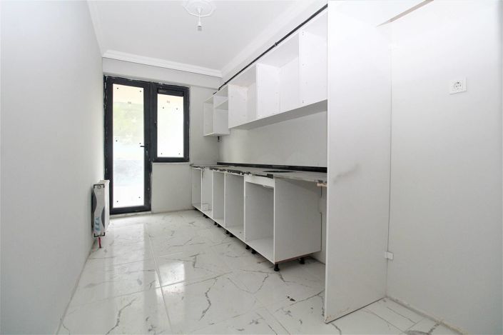 Image No.14-4 Bed Apartment for sale