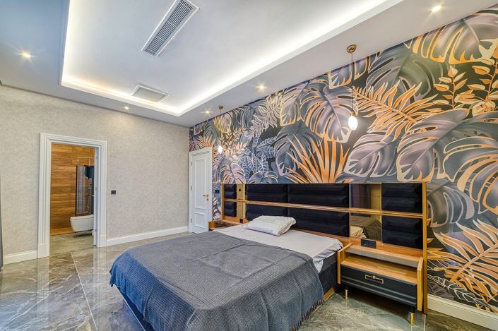 Image No.19-8 Bed House/Villa for sale