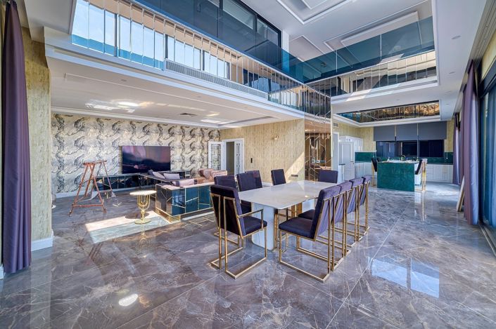 Image No.9-8 Bed House/Villa for sale