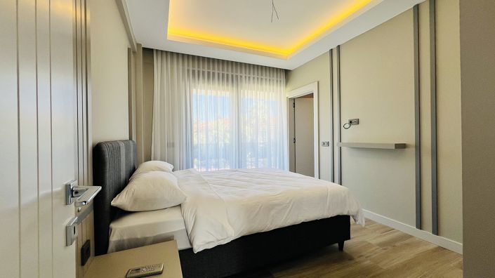 Image No.13-4 Bed House/Villa for sale