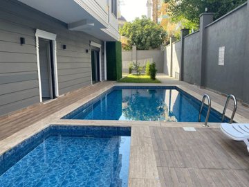 Exterior 5