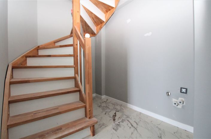 Image No.36-3 Bed Apartment for sale