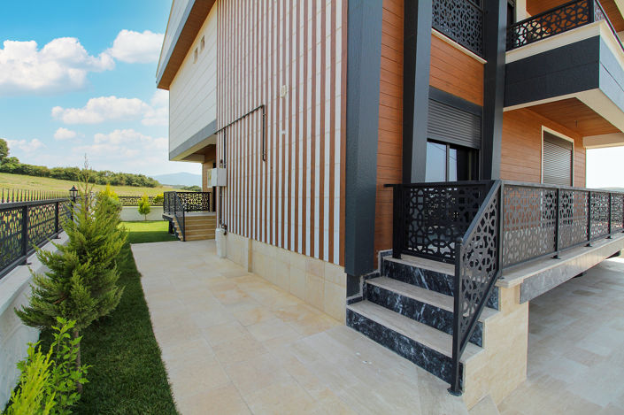 Image No.4-5 Bed House/Villa for sale